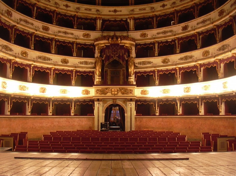 Teatro Municipale: «Ripartiremo appena sarà possibile assicurare adeguata sicurezza e prevenzione al pubblico»